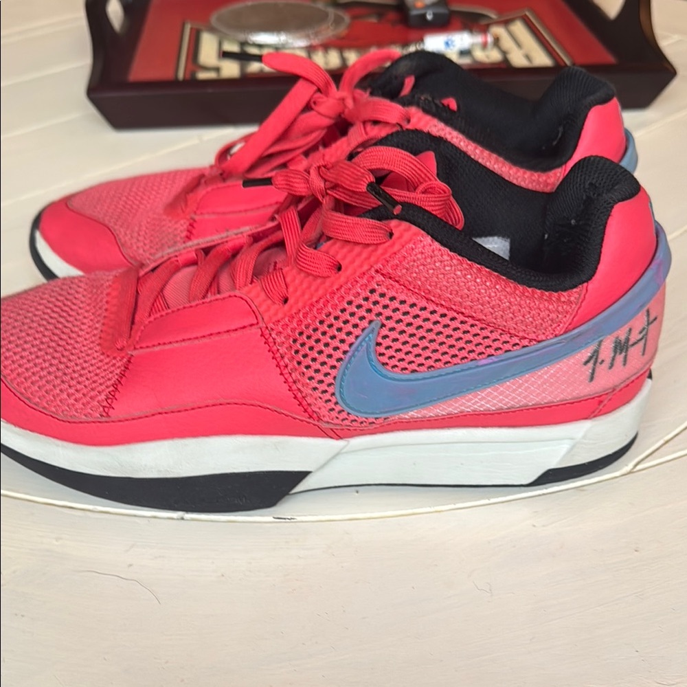 Men’s Pink and Blue Sneakers